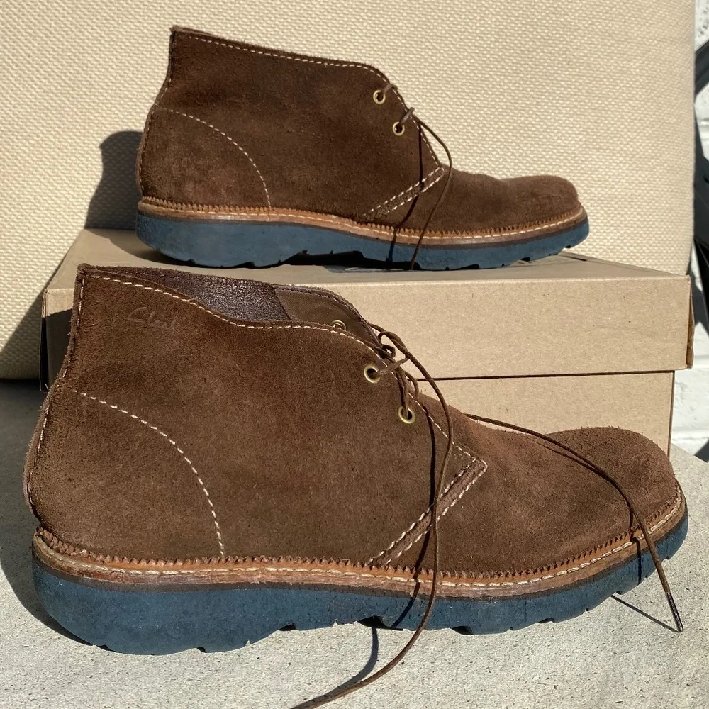 Clarks Frelan Hi boots brown suede 8.5 M